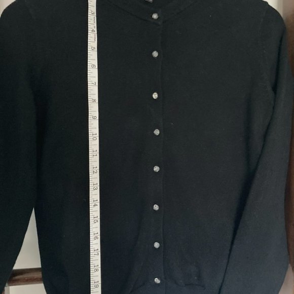 Cardigan - Picture 2 of 6